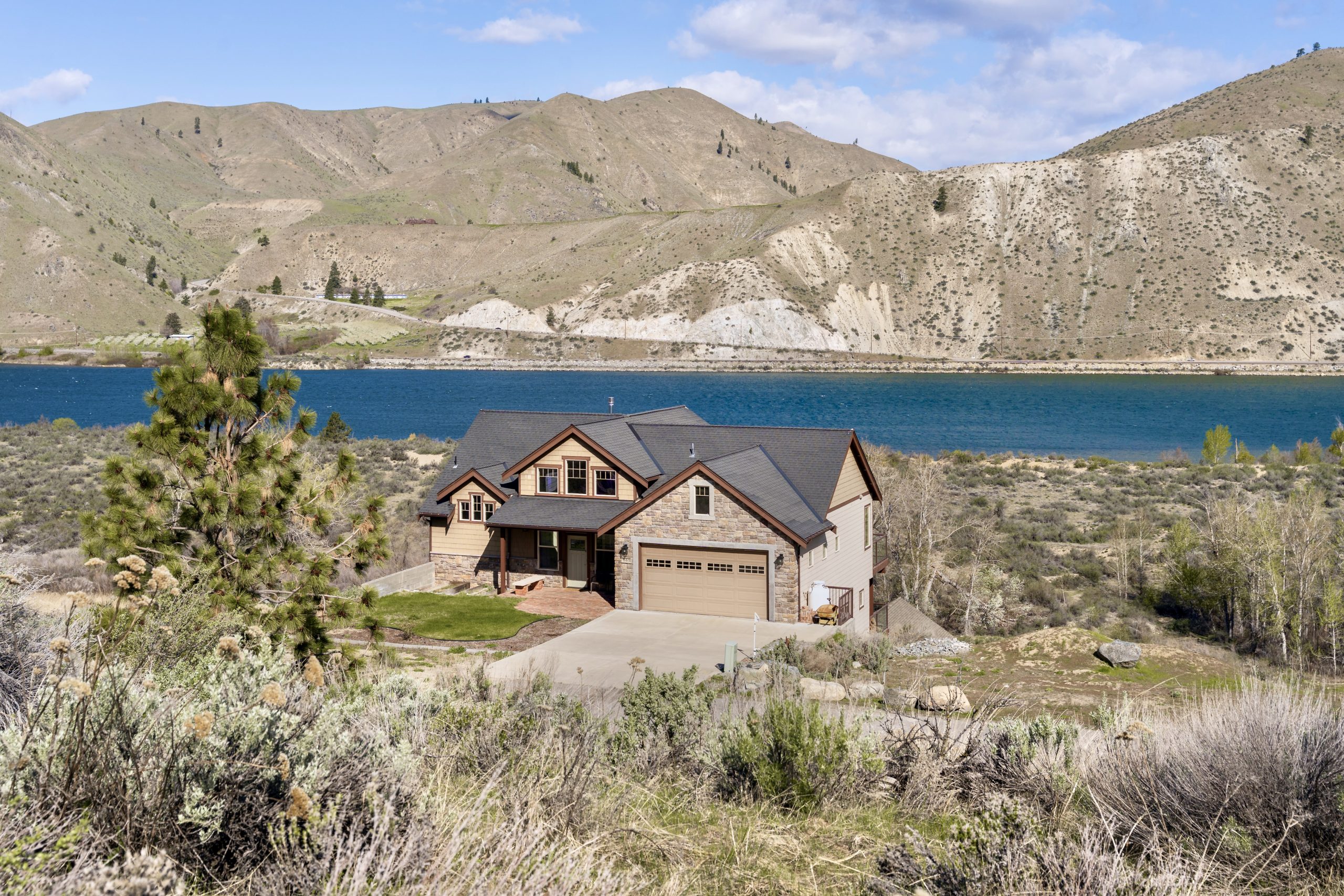 Gettis_865 W Emerson Dr_Orondo_WA-1